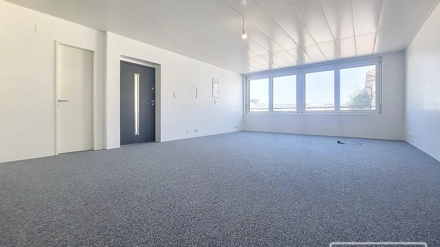 Bürofläche mieten - Rue De L'arc-En-Ciel 8, 1030 Bussigny