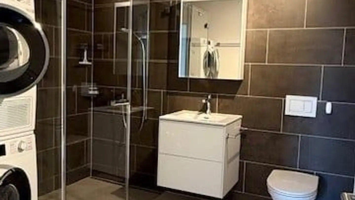 Wohnung mieten - Adlibogenstrasse 18a, 8155 Niederhasli - Foto 2