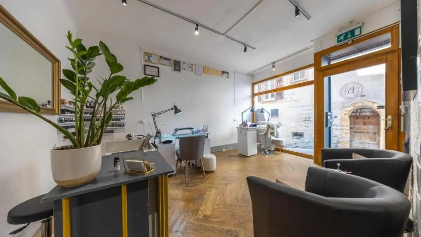 Immeuble mixte à louer - 1950 Sion