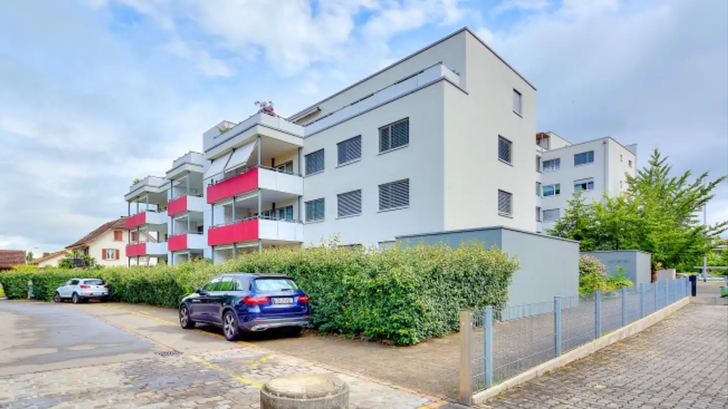 Tiefgaragenstellplatz mieten - Zürcherstrasse, 5432 Neuenhof