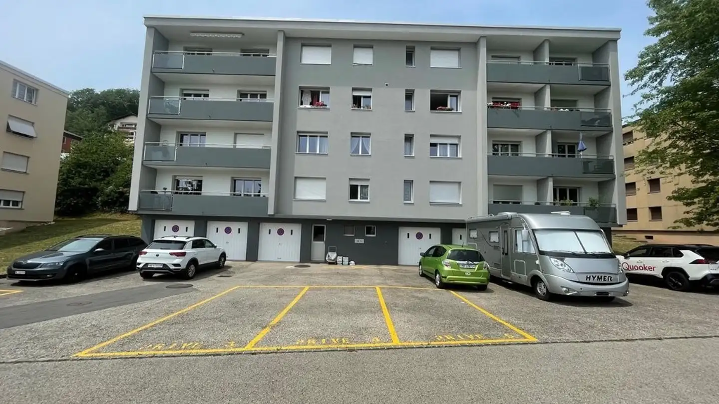 Outdoor parking space for rent - Verger l'Ecuyer 7, 2068 Hauterive NE