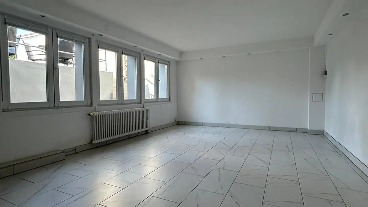 Commerciale in affitto - Solothurnstrasse 16, 2543 Lengnau BE