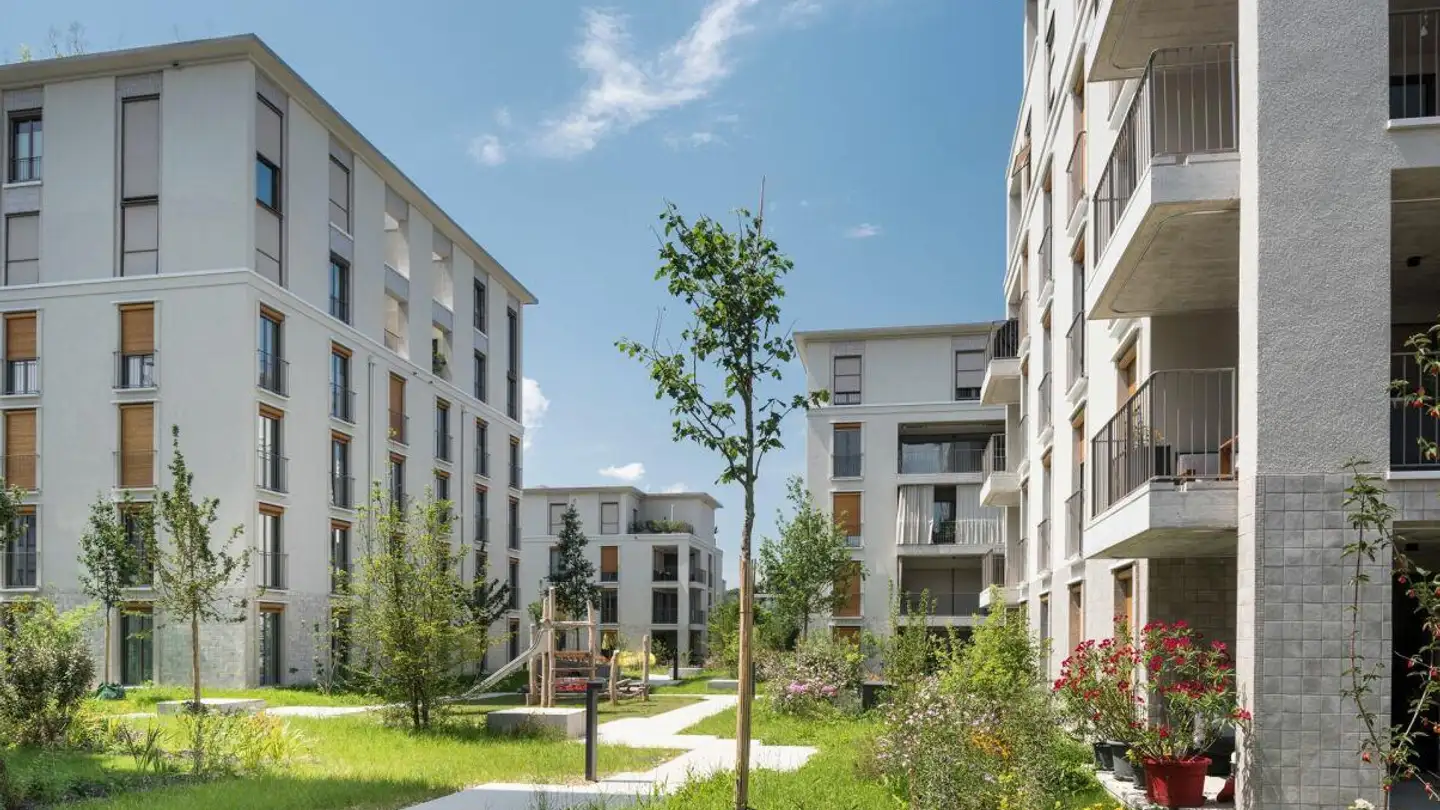Tiefgaragenstellplatz kaufen - Hinterkirchweg 18, 4153 Reinach BL