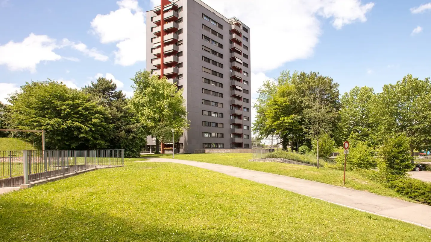 Underground parking space for rent - Birsfelderstrasse 91, 4132 Muttenz