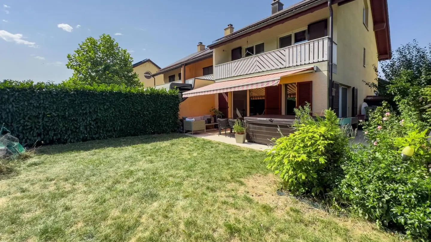 Maison jumelle à vendre - 1274 Grens