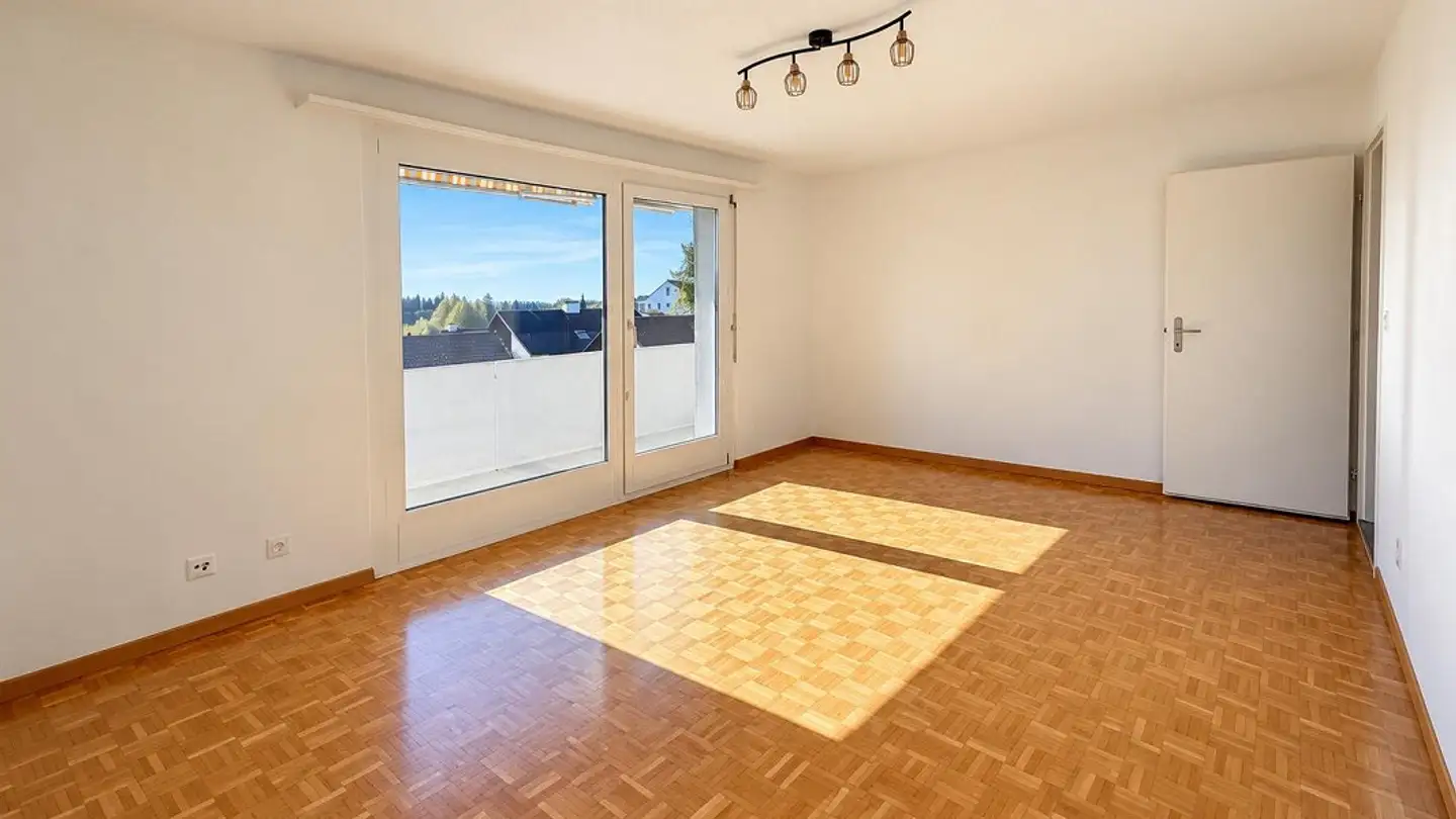 Wohnung mieten - Sindelenstrasse 10, 8340 Hinwil - Foto 2