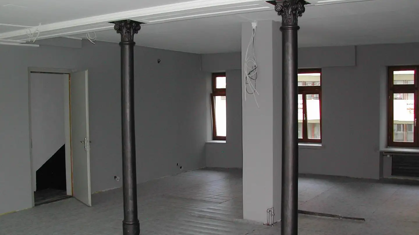 Mixed-use building for rent - Promenade 64, 7270 Davos Platz