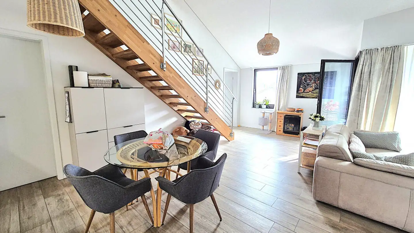 Apartment for sale - 1846 Chessel