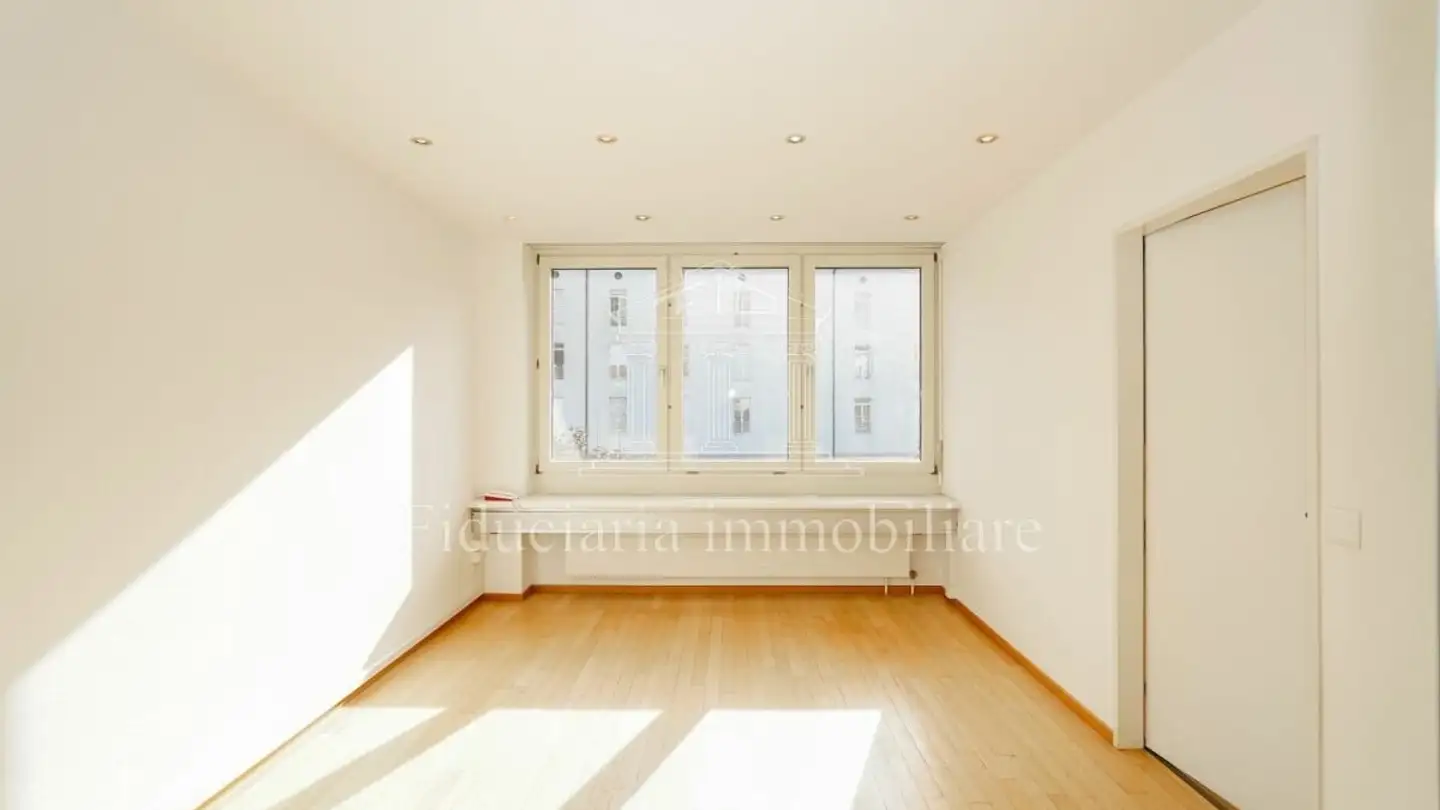 Spazio ufficio in affitto - Via Castelrotto 15, 6600 Locarno - Photo 2