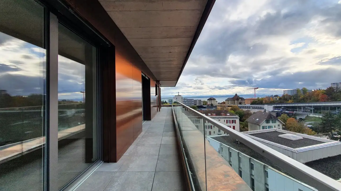 Dachgeschosswohnung mieten - Avenue Des Alpes 5, 2000 Neuchâtel - Foto 4