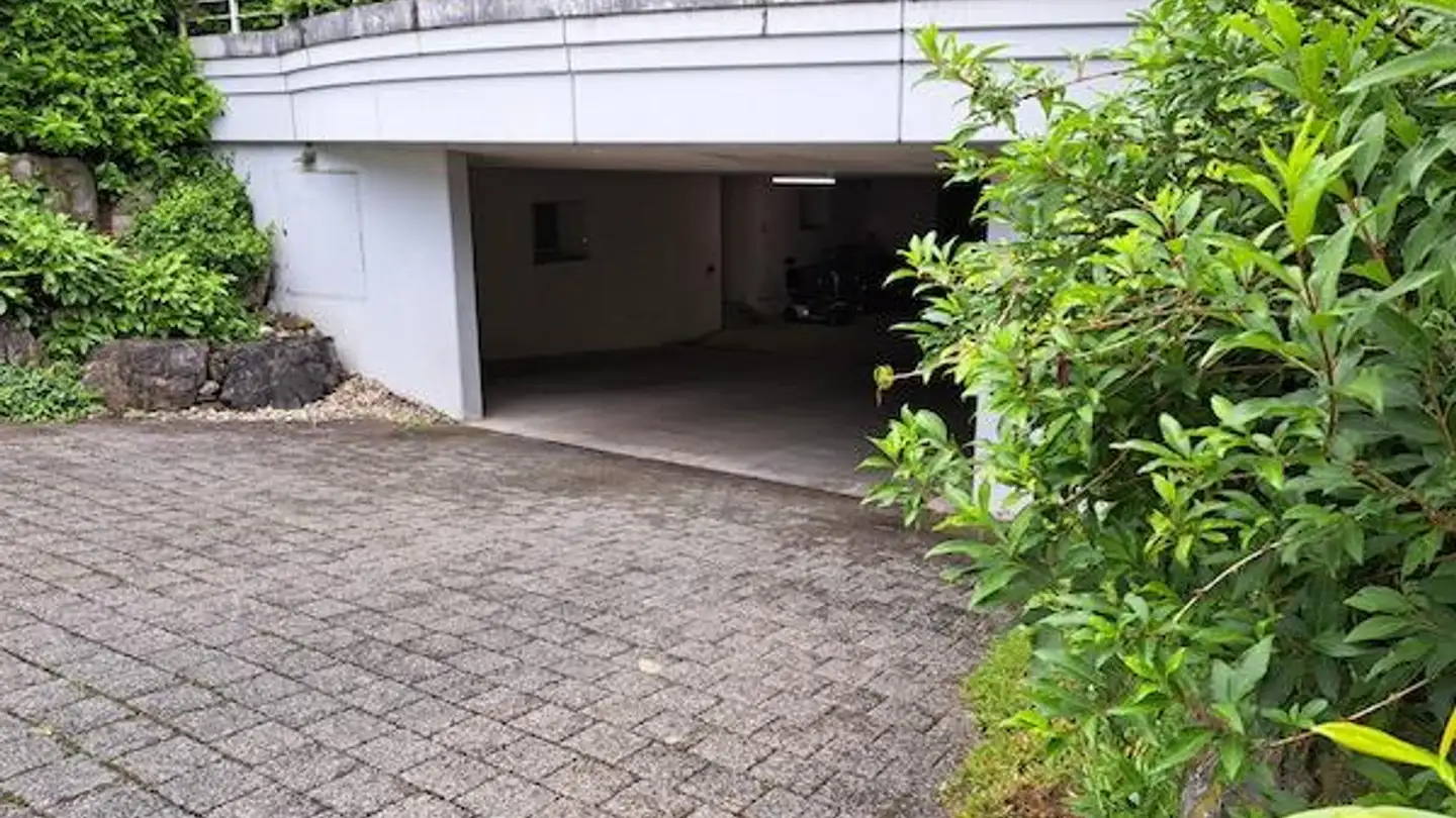 Place de parking souterraine à louer - Zöpflistrasse 10, 6034 Inwil