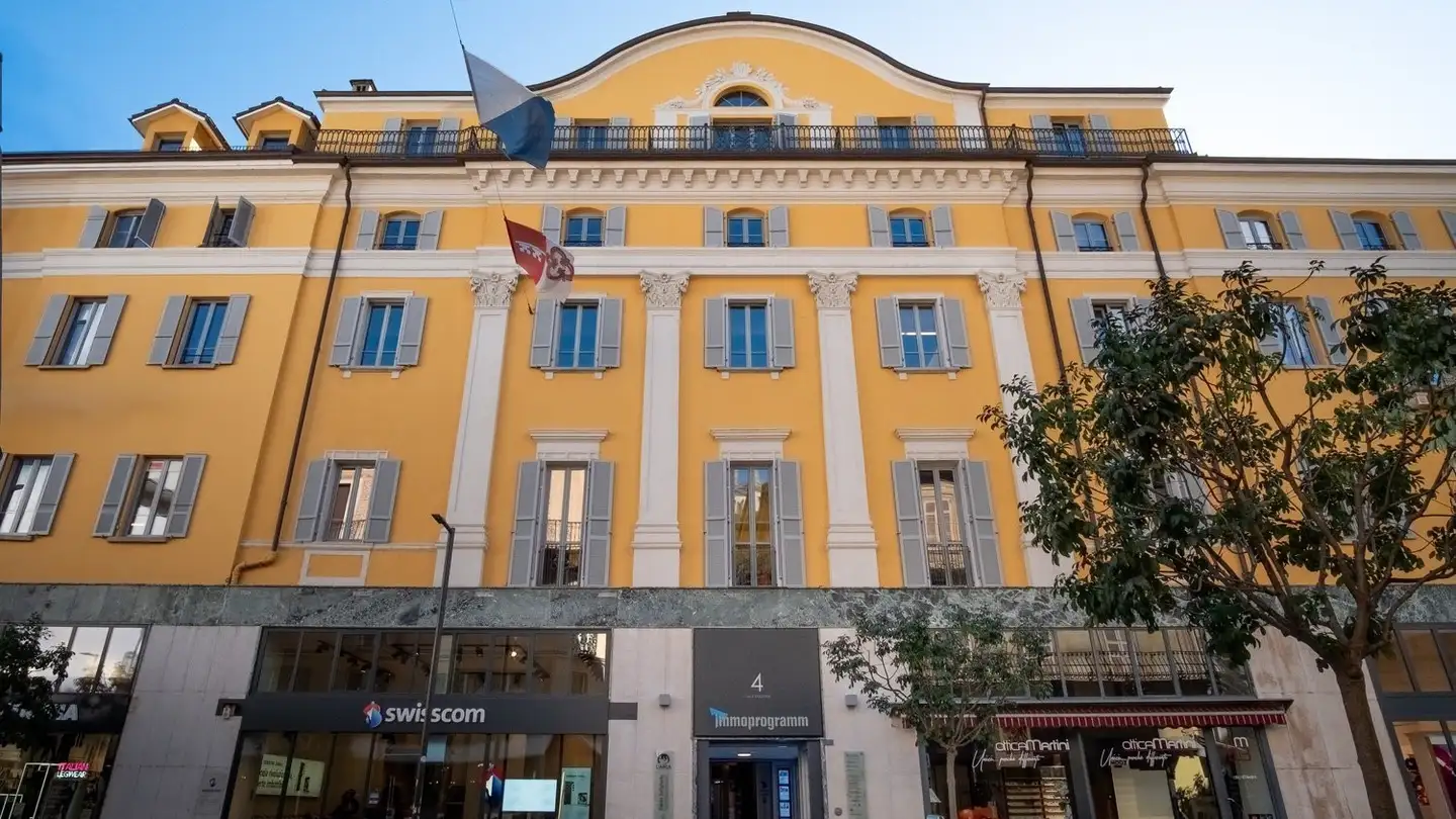 Bureau à louer - Viale Stazione 4, 6500 Bellinzona