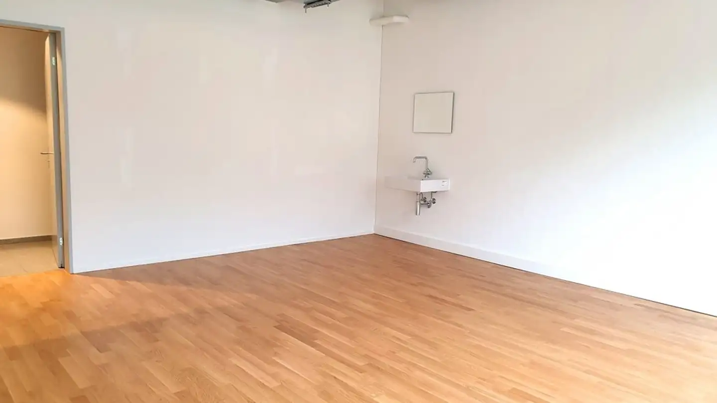 Bureau à louer - Zürcherstrasse 4a, 8142 Uitikon Waldegg - Photo 2