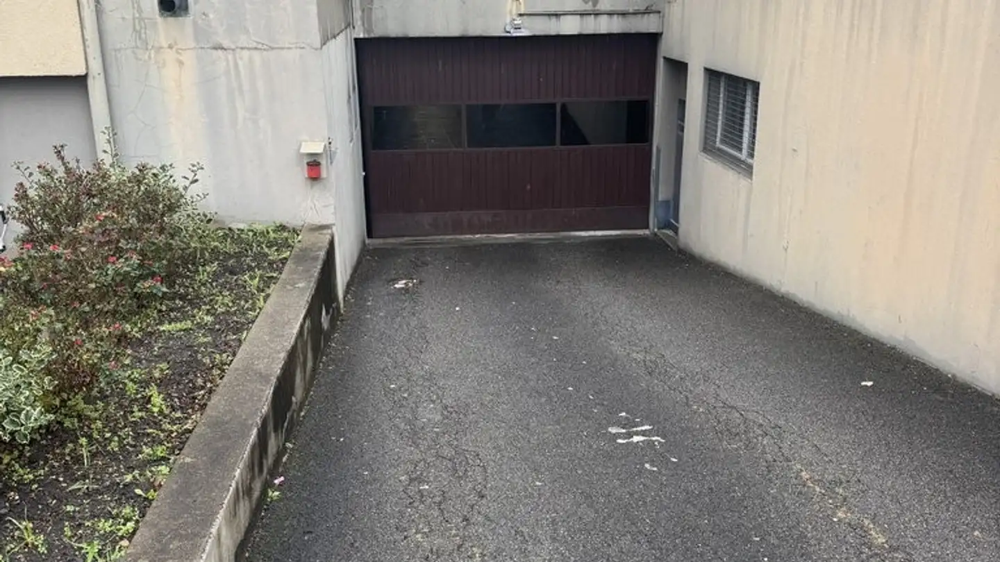 Place de parking souterraine à louer - Bümplizstrasse 44, 3027 Bern