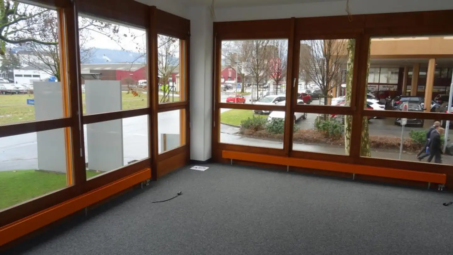 Office space for rent - Alte Steinhauserstrasse 21, 6330 Cham - Photo 2
