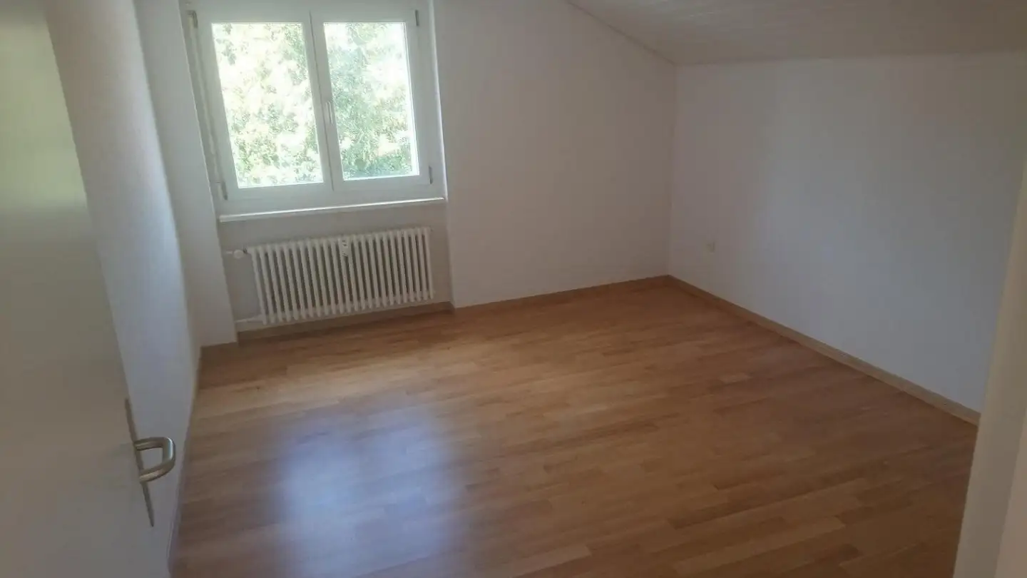 Dachgeschosswohnung mieten - J. Hochstrasserweg 29, 3427 Utzenstorf - Foto 4