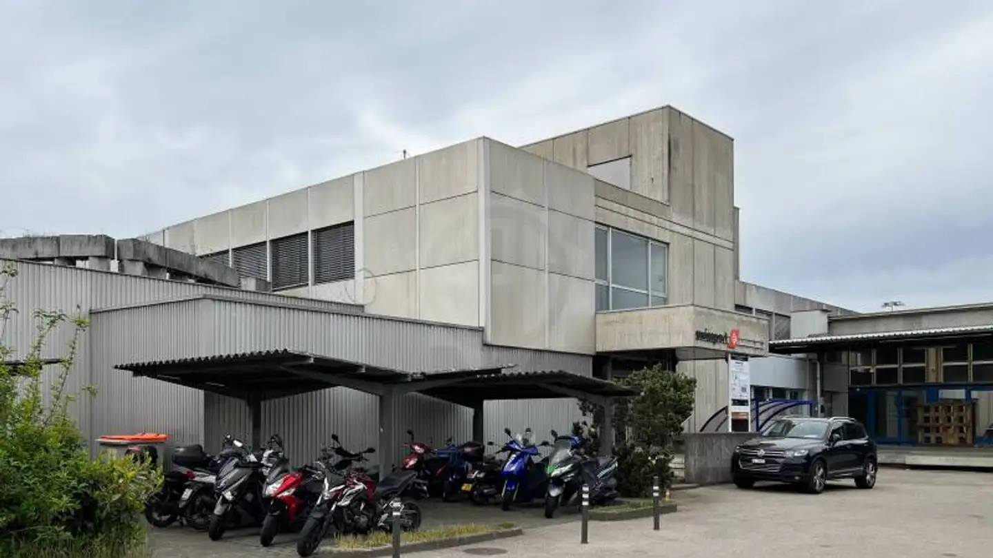 Commercial à louer - Route De Meyrin, 1217 Meyrin