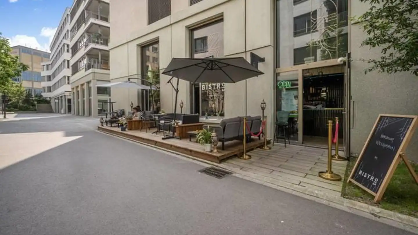 Mixed-use building for sale - 8180 Bülach - Photo 4