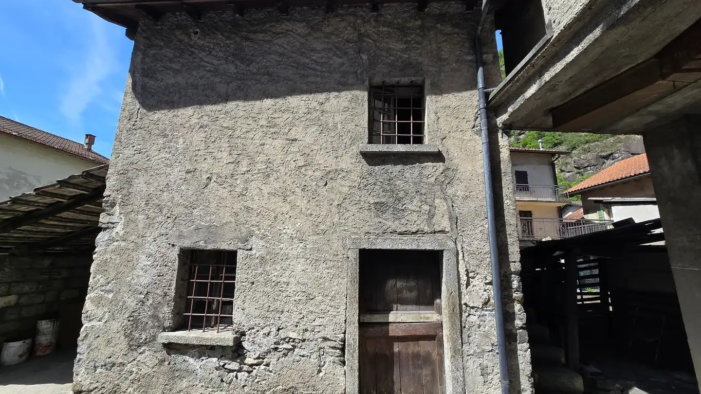 Edificio residenziale in vendita - Via Stefano Franscini, 6743 Bodio TI - Foto 3