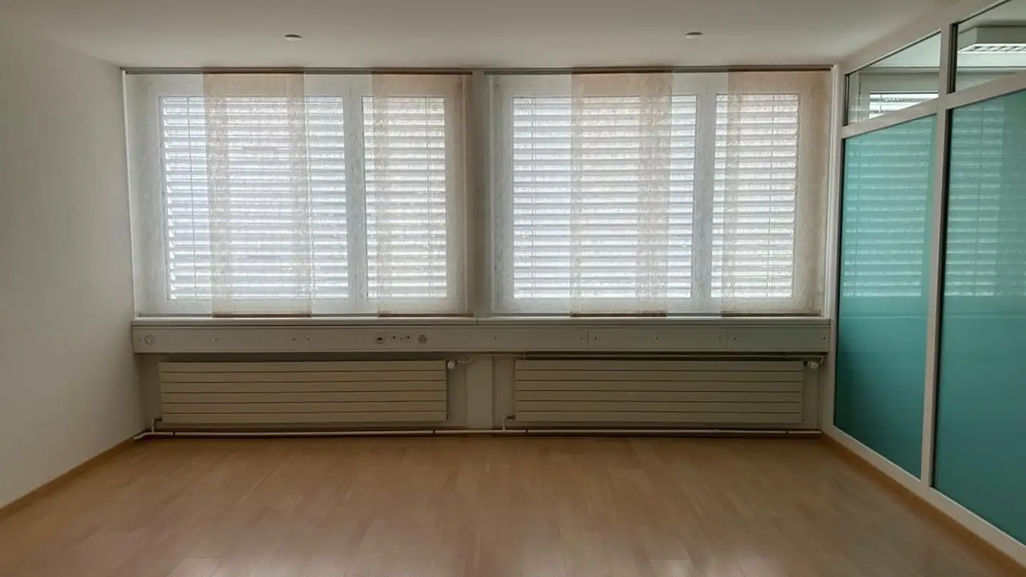 Bureau à louer - Hauptstrasse 173, 4422 Arisdorf - Photo 2