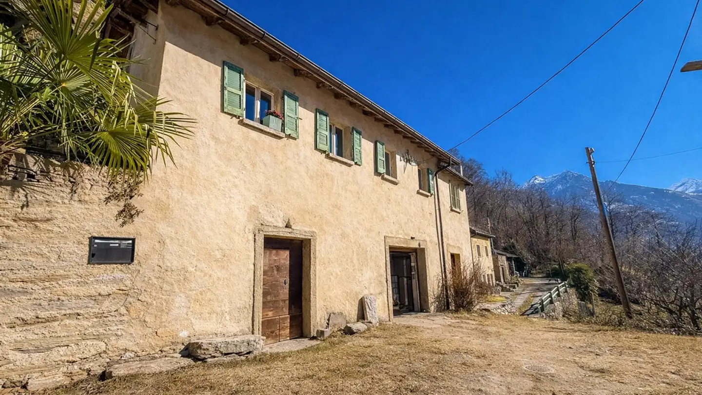 House for sale - 6715 Dongio