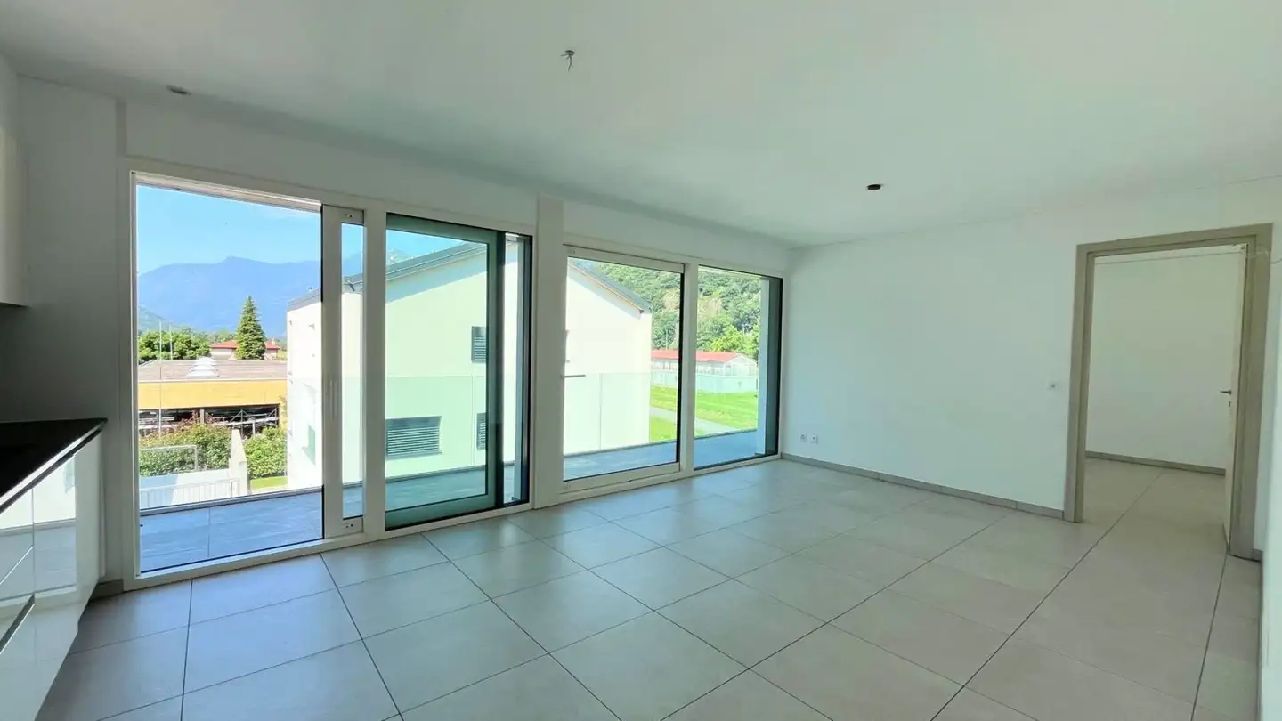 Appartamento in vendita - A La Mogina 8, 6535 Roveredo GR - Photo 2