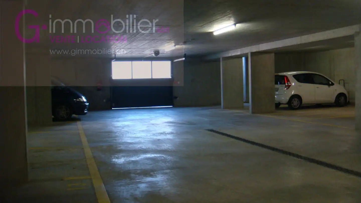 Underground parking space for rent - Chemin Des Dailles 28, 1870 Monthey - Photo 3