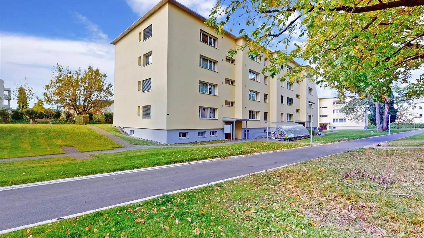 Underground parking space for rent - Büelstrasse, 8330 Pfäffikon ZH