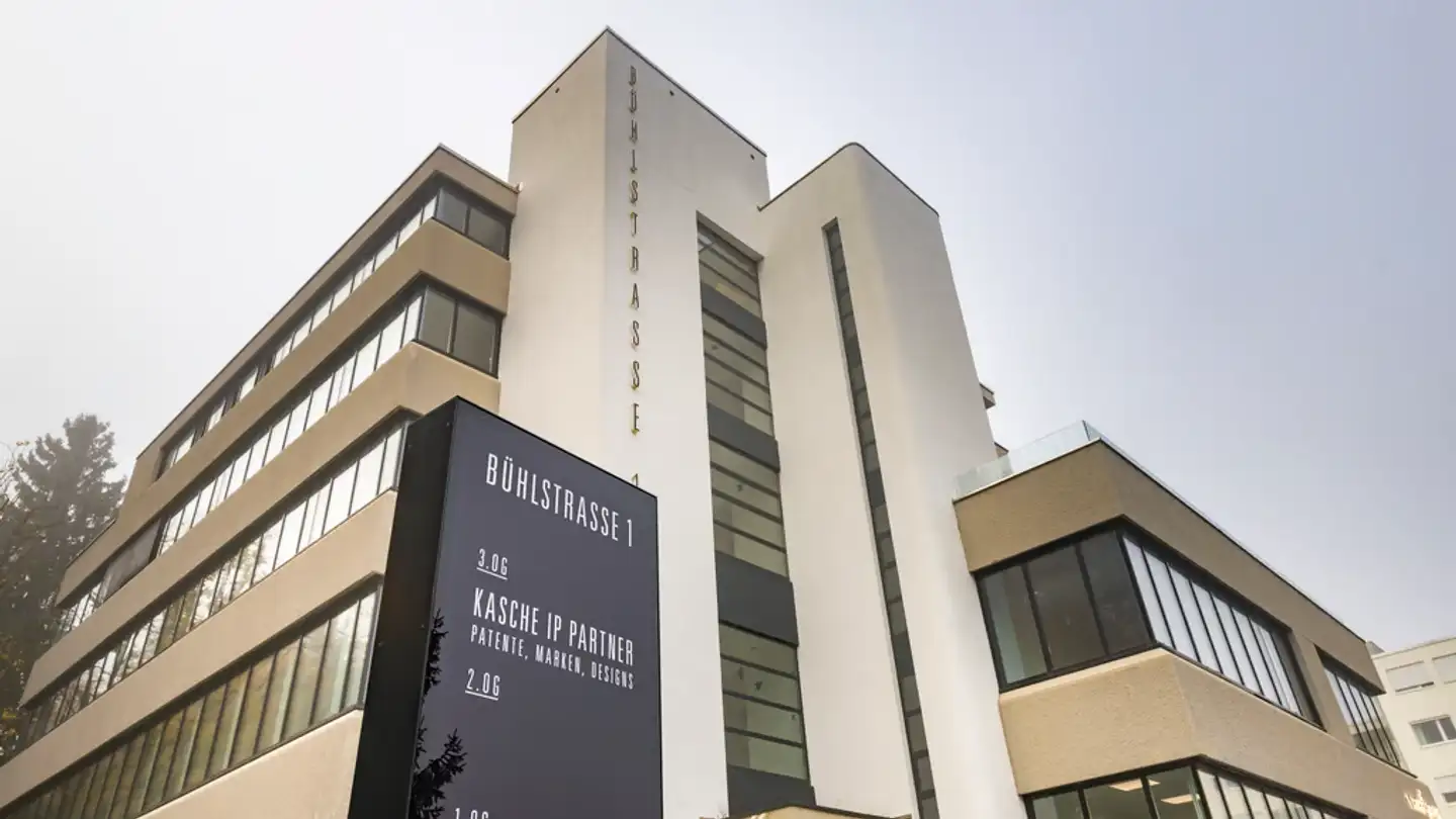 Attique à louer - Bühlstrasse 1, 8125 Zollikerberg