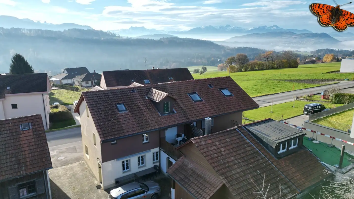 Row house for sale - Route De Bulle, 1609 Fiaugères