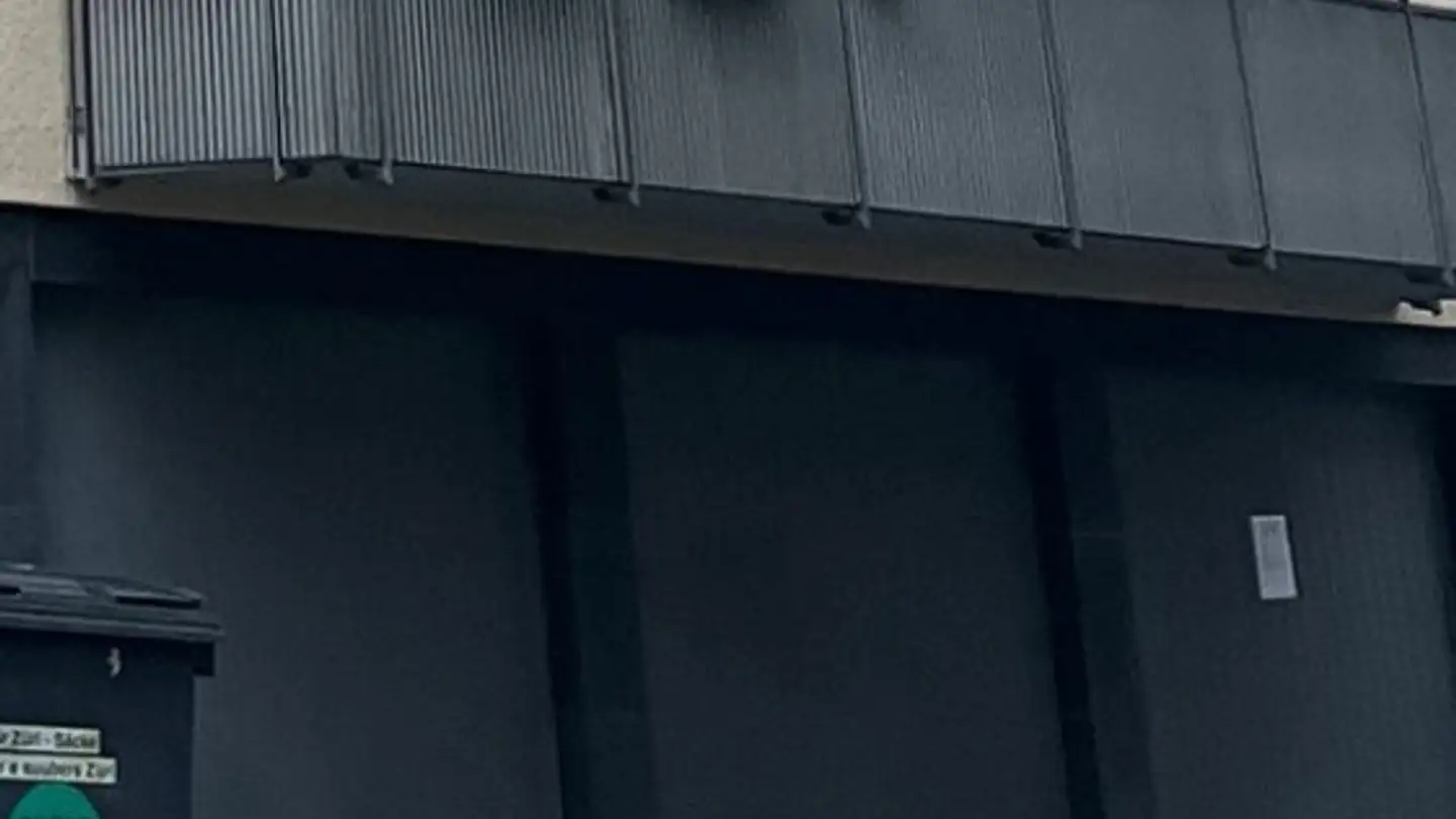 Place de parking extérieure à louer - Münchhaldenstrasse, 8008 Zürich