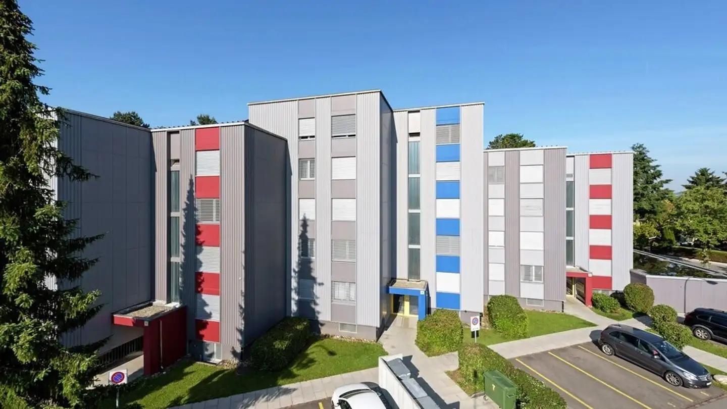 Garage individuel à louer - Lindenstrasse 2, 8155 Niederhasli