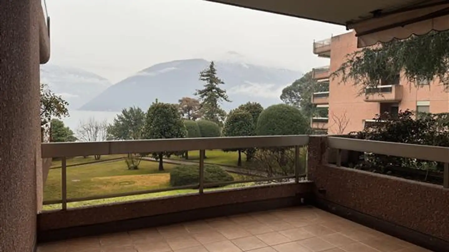 Apartment for rent - 6815 Melide