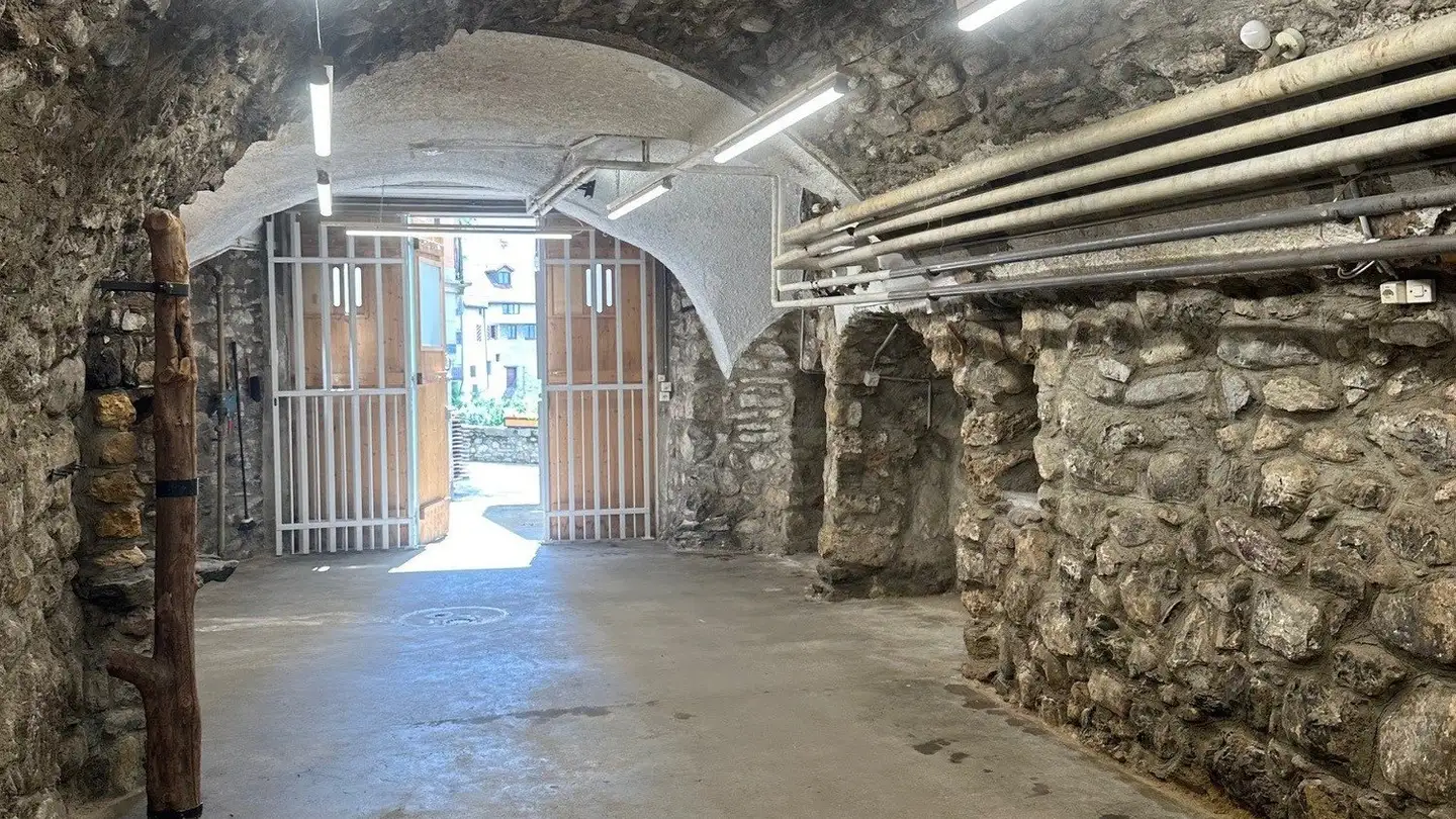 Department store for rent - Escaliers Du Chêne 1, 1820 Montreux