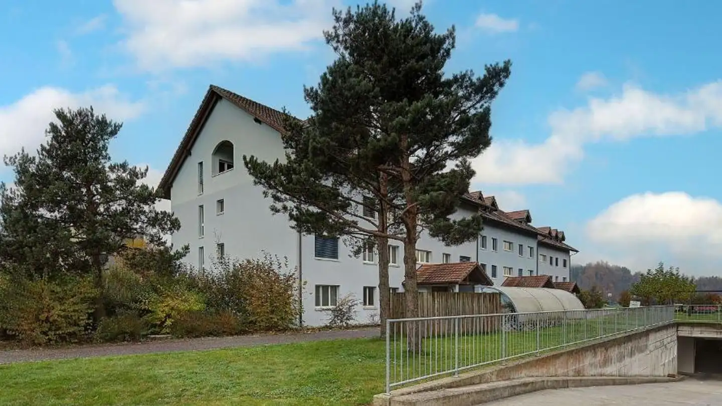 Covered parking space for rent - Mattenweg 15, 6262 Langnau b. Reiden
