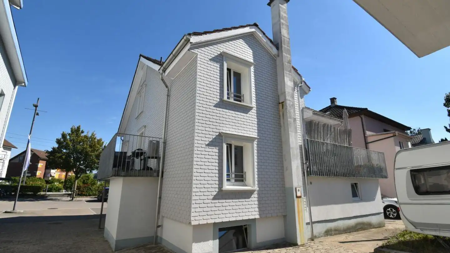 Mixed-use building for sale - Bahnhofstrasse 18, 9602 Bazenheid - Photo 2