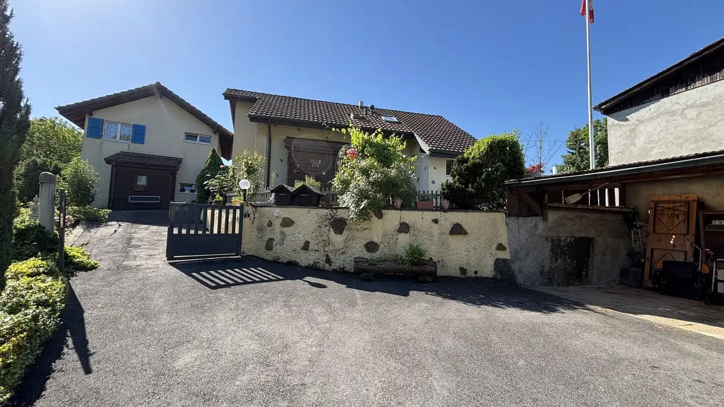 Villa à vendre - 1432 Gressy