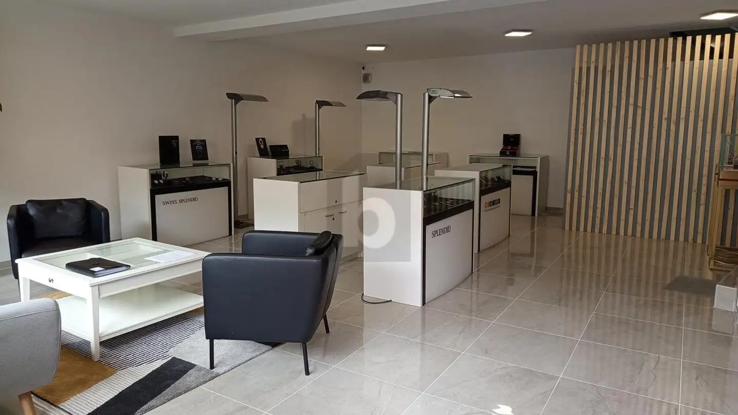 Office space for rent - 2735 Malleray - Photo 2