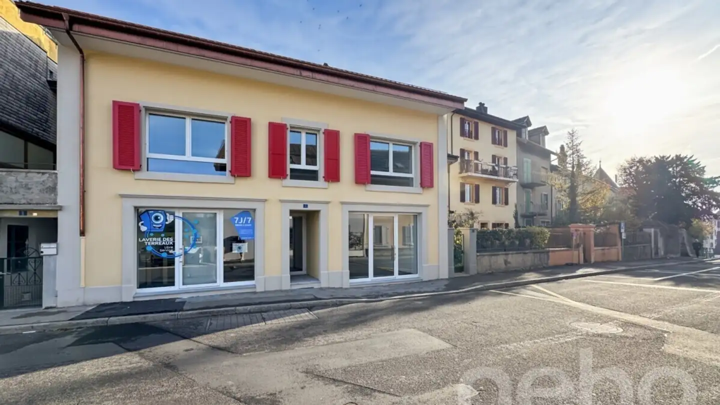 Mischgenutztes Gebäude kaufen - 1350 Orbe