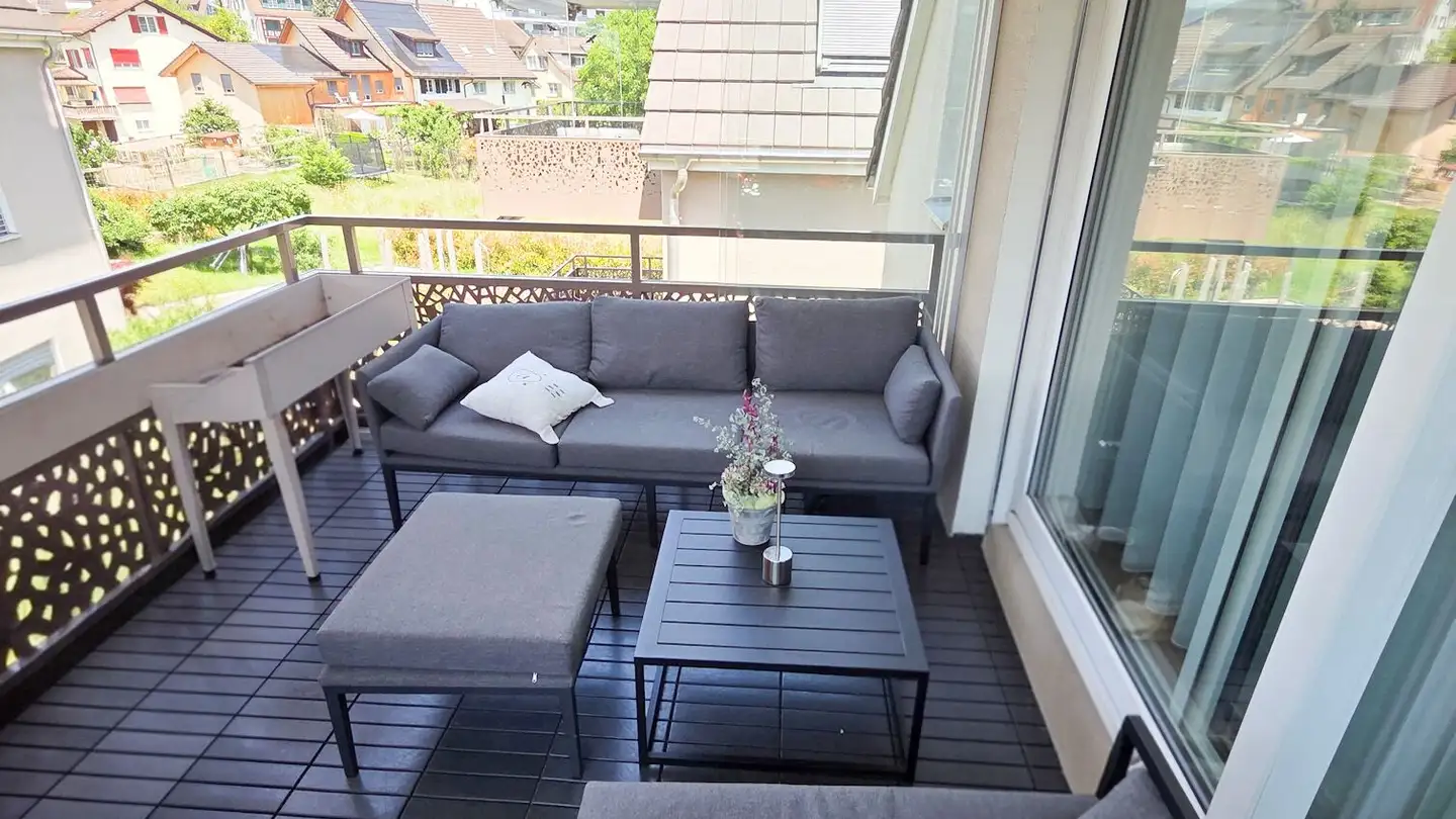 Dachgeschosswohnung mieten - Alte Herschärenstrasse, 8633 Wolfhausen - Foto 2