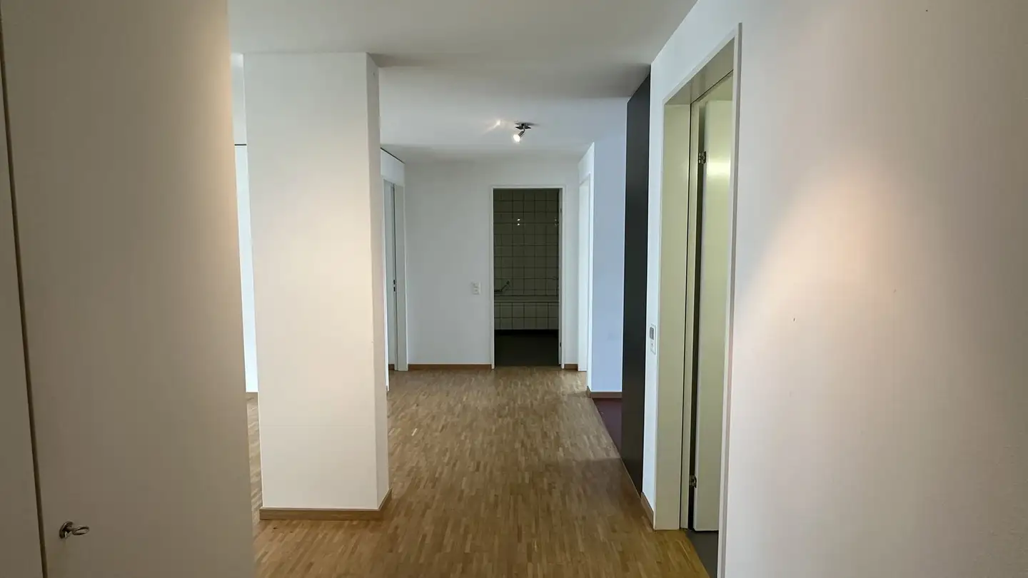 Apartment for rent - Margrit-Rainer-Strasse 11b, 8050 Zürich - Photo 2