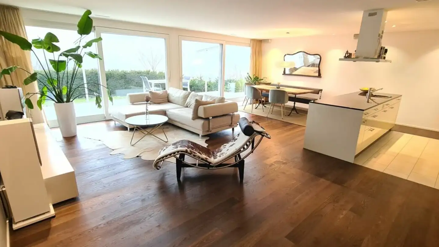 Appartamento a gradini in vendita - 8143 Stallikon