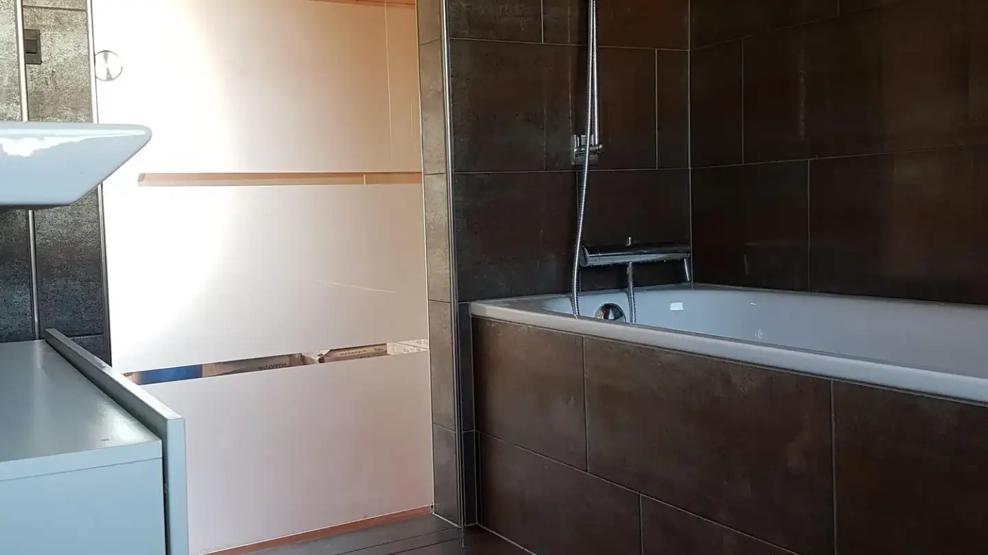 Dachgeschosswohnung mieten - Splügenstrasse 5, 9008 St. Gallen - Foto 4