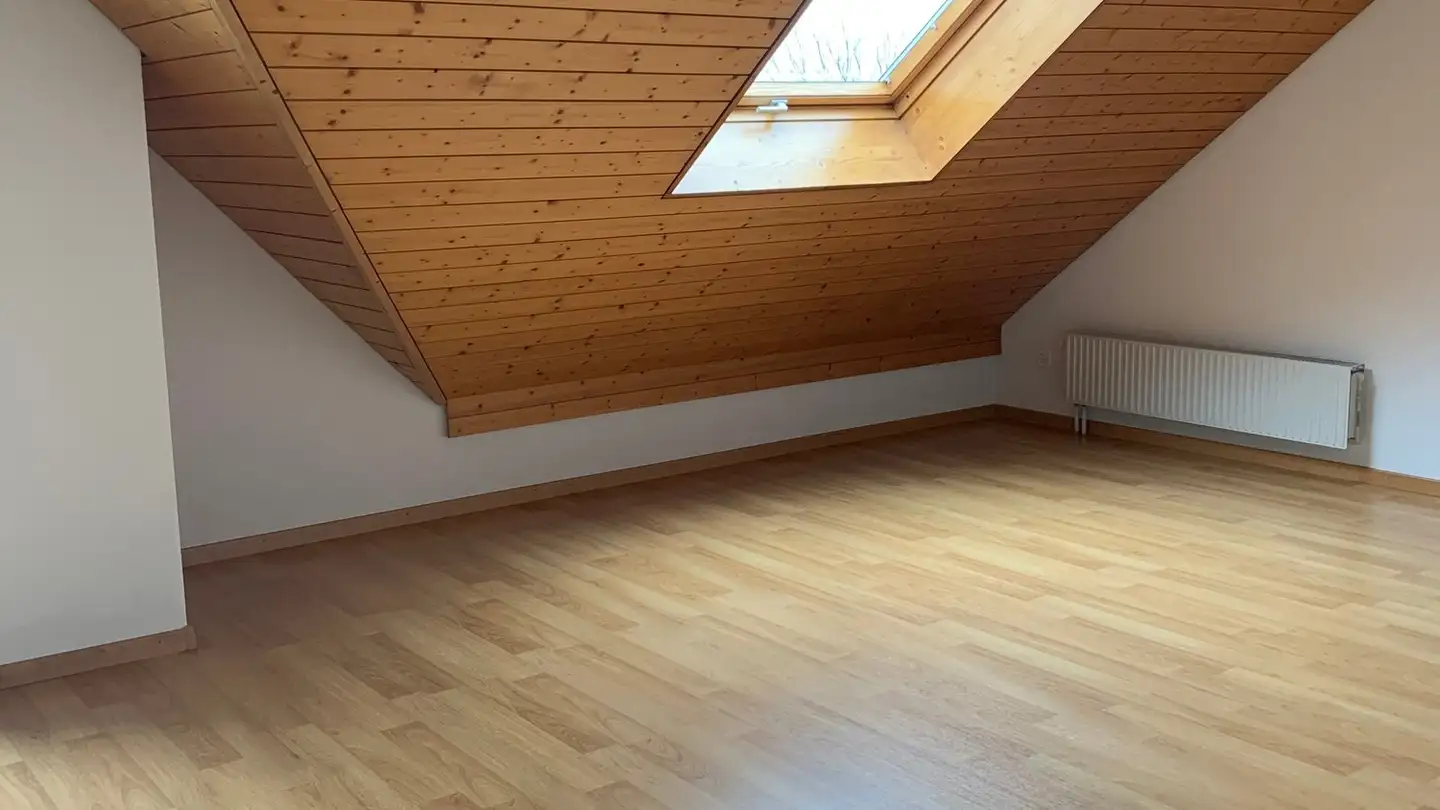 Attic flat for rent - Gummenstrasse 4a, 2562 Port - Photo 2