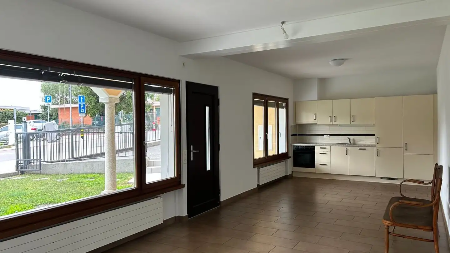 Wohnung mieten - Via Onorio Longhi, 6864 Arzo - Foto 2