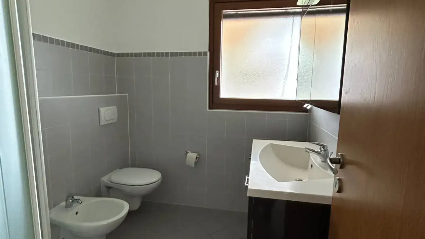 Wohnung mieten - Via Onorio Longhi, 6864 Arzo - Foto 4