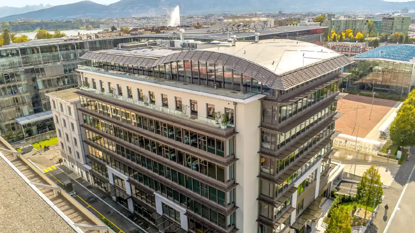 Commercial à louer - Rue Kazem- Radjavi 1, 1202 Genève