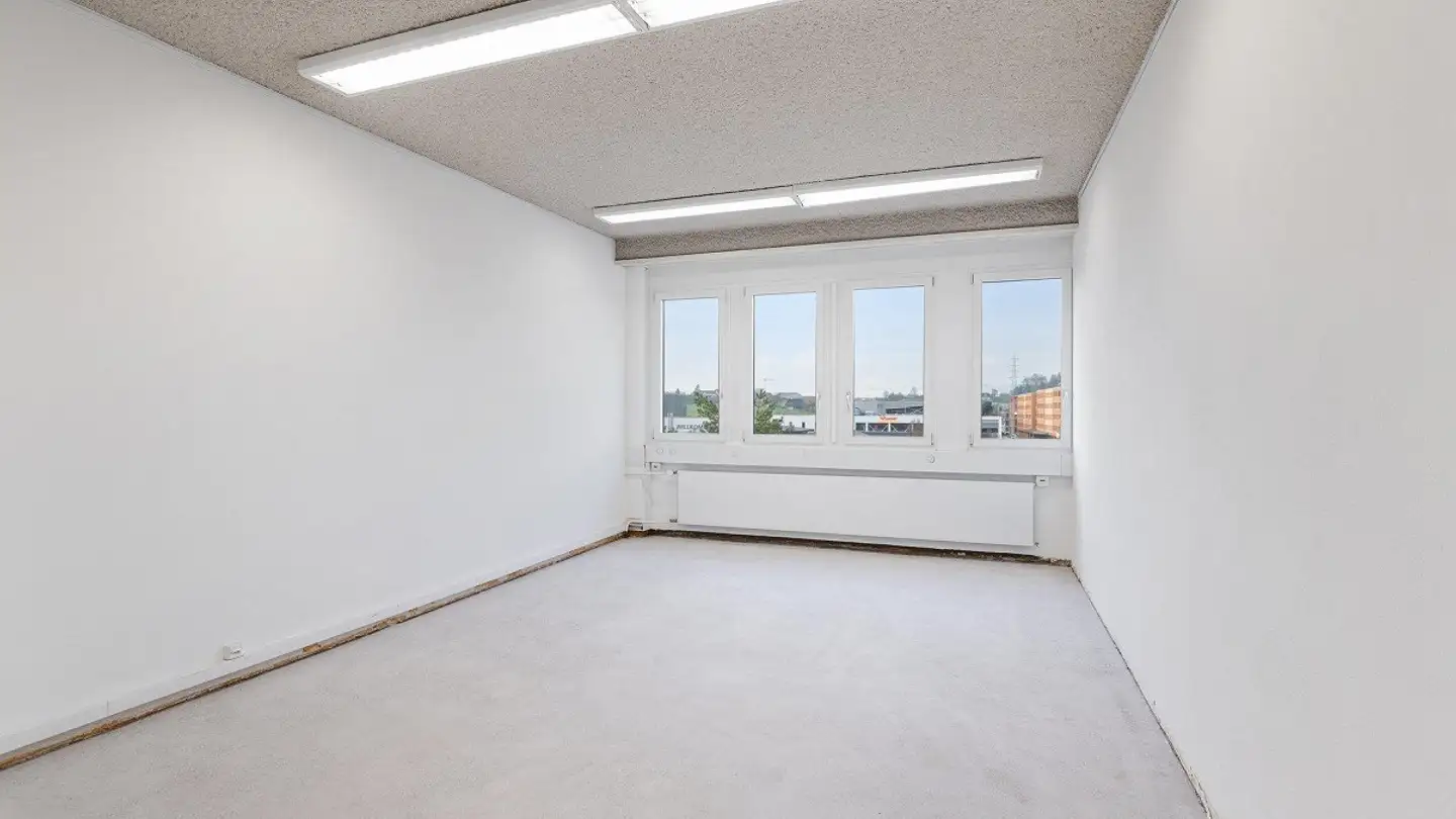 Commerciale in affitto - 6330 Cham - Photo 2