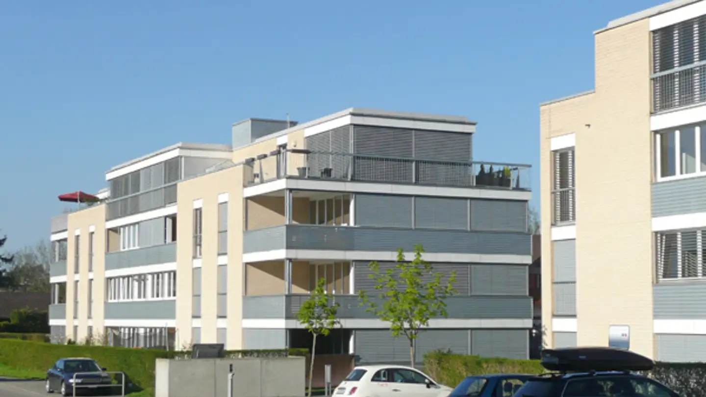 Tiefgaragenstellplatz mieten - Bahnstrasse, 8193 Eglisau