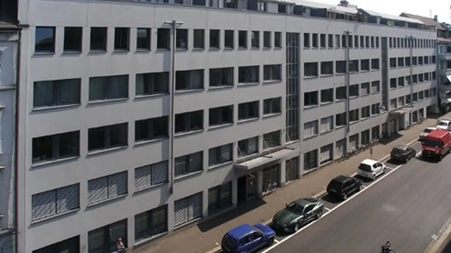 Parcheggio interno per moto in affitto - Hochstrasse 39, 4053 Basel